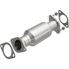 Load image into Gallery viewer, MagnaFlow Conv Direct Fit 2011 Kia Sorento 3.5 Underbody
