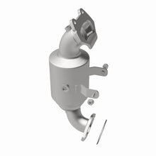 Load image into Gallery viewer, Magnaflow 14-16 Ram ProMaster 1500/2500/3500 V6 3.6L CARB Compliant DirectFit Catalytic Converter
