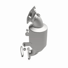 Load image into Gallery viewer, Magnaflow 14-16 Ram ProMaster 1500/2500/3500 V6 3.6L CARB Compliant DirectFit Catalytic Converter
