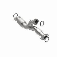 Load image into Gallery viewer, Magnaflow Conv DF 96-97 Lexus SC300 3.0L
