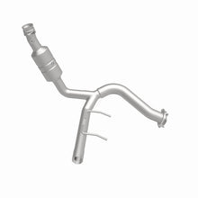 Load image into Gallery viewer, Magnaflow Conv DF 2009 f-150 V8 5.4 OEM Underbody
