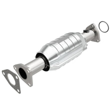 Load image into Gallery viewer, MagnaFlow Conv DF 95-97 Honda Accord 2.7L
