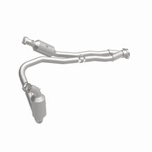 Load image into Gallery viewer, Magnaflow Conv DF 2015-2017 Transit-150 V6 3.5 OEM Underbody
