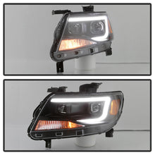 Load image into Gallery viewer, xTune Chevy Colorado 15-17 Halogen Only Projector Headlights - DRL - Black PRO-JH-CCO04-LBDRL-BK
