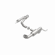 Load image into Gallery viewer, Magnaflow DF Converter 05-11 Toyota Tacoma 4.0L
