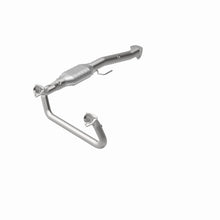 Load image into Gallery viewer, MagnaFlow Conv DF Astro-Safari Van 96-99
