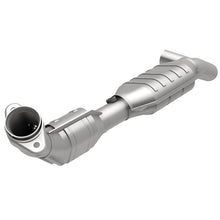 Load image into Gallery viewer, MagnaFlow Conv DF 03-04 Lincoln Navigator 5.4L D/S
