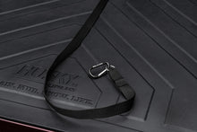 Load image into Gallery viewer, Roll-N-Lock 2019 Chevrolet Silverado 1500 SB 77-3/4in A-Series Retractable Tonneau Cover
