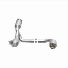 Load image into Gallery viewer, MagnaFlow 2021 Chevrolet Express 2500 4.3L Underbody Direct-Fit Catalytic Converter
