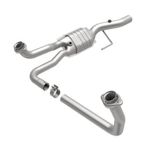 Load image into Gallery viewer, MagnaFlow Conv DF 98-99 Dodge Van 3.9L/5.2L/5
