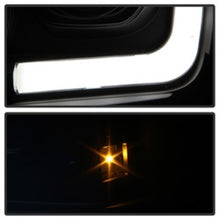 Load image into Gallery viewer, Spyder Ford F250/350/450 05-07 Projector Headlights - Light Bar DRL LED - Black PRO-YD-FS05V2-LB-BK
