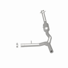 Load image into Gallery viewer, MagnaFlow Conv DF 07-08 Ford F-150 Pickup 5.4L P/S / 12/06-08 Lincoln Truck Mark LT 5.4L P/S
