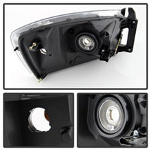 Load image into Gallery viewer, Xtune Dodge Ram 1500 06-08 / Ram 2500/3500 06-09 Amber Crystal Headlights Chrome HD-JH-DR06-AM-C
