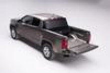 Load image into Gallery viewer, BAK 93-04 Chevy S-10 Sonoma 5ft Bed BAKFlip G2
