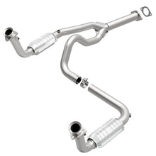 Load image into Gallery viewer, MagnaFlow Conv DF 2000 Chevrolet/GMC Express/Savana 1500/2500 5.7L to 8500 GVW
