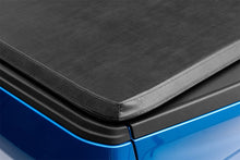 Load image into Gallery viewer, Lund 05-17 Nissan Frontier (6ft. Bed) Genesis Tri-Fold Tonneau Cover - Black
