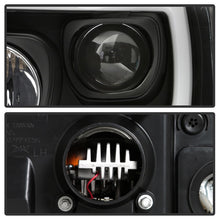 Load image into Gallery viewer, Spyder 05-07 Ford F250/350/450 Super Duty Projector LED Black PRO-YD-FS05V2PL-BK
