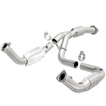Load image into Gallery viewer, Magnaflow Conv DF 11-13 Chev Silverado 2500 HD/3500 HD 6.0L
