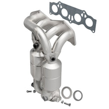 Load image into Gallery viewer, MagnaFlow Conv DF 01-06 Toyota Highlander 2.4L
