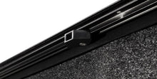 Load image into Gallery viewer, Retrax 07-13 Chevrolet/GMC (5.8ft. Bed) Retrax IX
