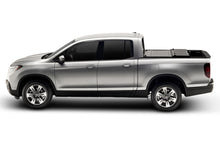 Load image into Gallery viewer, UnderCover 17-20 Honda Ridgeline 5ft Flex Bed Cover
