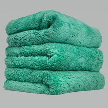 Load image into Gallery viewer, Chemical Guys Ultra Edgeless Microfiber Towel - 16in x 16in - Green - 3 Pack
