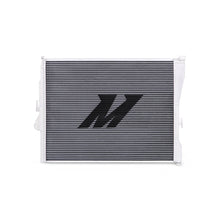 Load image into Gallery viewer, Mishimoto 99-06 BMW 323i/323i/328i/330i w/ Auto Transmission Performance Aluminum Radiator
