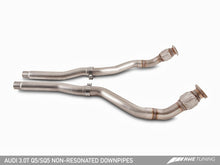 Load image into Gallery viewer, AWE Tuning Audi 8R SQ5 Touring Edition Exhaust - Quad Outlet Diamond Black Tips
