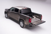 Load image into Gallery viewer, BAK 2020 Jeep Gladiator 5ft Bed BAKFlip G2
