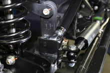 Load image into Gallery viewer, Fabtech 07-18 Jeep JK 4WD 3-5in Front Track Bar Bracket - Weld On
