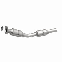 Load image into Gallery viewer, MagnaFlow Conv DF 03-04 Pontiac Vibe 1.8L
