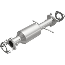 Load image into Gallery viewer, MagnaFlow California Grade Catalytic Converter Direct Fit 96-97 GMC Sonoma / Chevrolet S10
