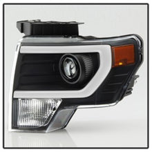 Load image into Gallery viewer, xTune Ford F150 Projector Headlights - Light Bar DRL - Black PRO-JH-FF15009-LBDRL-BK
