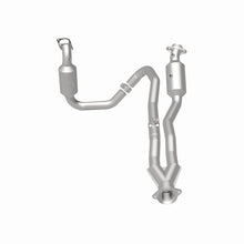 Load image into Gallery viewer, Magnaflow Conv DF 2015-2017 Transit-150 V6 3.5 OEM Underbody
