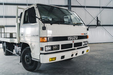 Load image into Gallery viewer, 1988 Isuzu Elf
