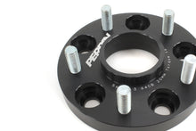 Load image into Gallery viewer, Perrin 17-18 Honda Civic Si 64.1mm Hub 5x114.3 20mm Wheel Spacers (One Pair)
