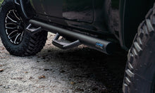 Load image into Gallery viewer, Lund 99-16 Ford F-250 Super Duty SuperCab Terrain HX Step Nerf Bars - Black

