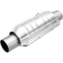 Load image into Gallery viewer, Magnaflow Conv Univ 2.00 HM Angled O2
