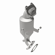 Load image into Gallery viewer, Magnaflow 14-16 Ram ProMaster 1500/2500/3500 V6 3.6L CARB Compliant DirectFit Catalytic Converter
