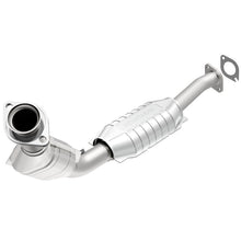 Load image into Gallery viewer, Magnaflow Conv DF 03-06 Ford Crown Victoria / 03-06 Lincoln Town Car 4.6L (California)
