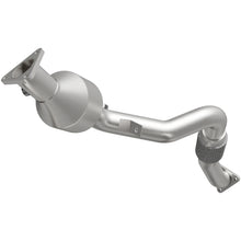 Load image into Gallery viewer, Magnaflow Conv DF 2007-2010 Q7 V6 3.6 OEM Underbody
