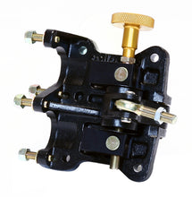 Load image into Gallery viewer, Wilwood 60 Degree MC Mount &amp; Balance Bar Assembly

