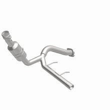 Load image into Gallery viewer, Magnaflow Conv DF 2009 f-150 V8 5.4 OEM Underbody
