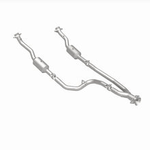 Load image into Gallery viewer, MagnaFlow 20-21 Ford Transit-150 Single Underbody V6 3.5L RWD Direct-Fit Catalytic Converter
