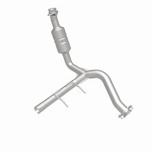 Load image into Gallery viewer, Magnaflow Conv DF 2009 f-150 V8 5.4 OEM Underbody
