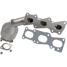 Load image into Gallery viewer, Magnaflow Conv DF 2007-2009 Sorento 3.3 3.8 L Manifold
