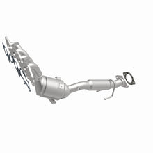 Load image into Gallery viewer, MagnaFlow 14-15 Ford Transit Connect OEM Grade Federal/EPA Compliant Manifold Catalytic Converter
