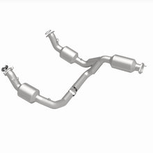 Load image into Gallery viewer, MagnaFlow 2021 Chevrolet Express 2500 4.3L Underbody Direct-Fit Catalytic Converter
