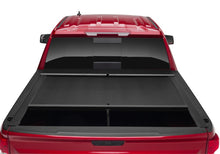 Load image into Gallery viewer, Roll-N-Lock 16-18 Toyota Tacoma Crew Cab SB 60-1/2in M-Series Retractable Tonneau Cover
