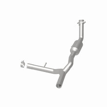 Load image into Gallery viewer, MagnaFlow Conv DF 07-08 Ford F-150 Pickup 5.4L P/S / 12/06-08 Lincoln Truck Mark LT 5.4L P/S
